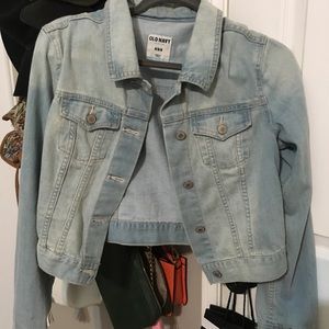 Old navy light washed jean jacket!